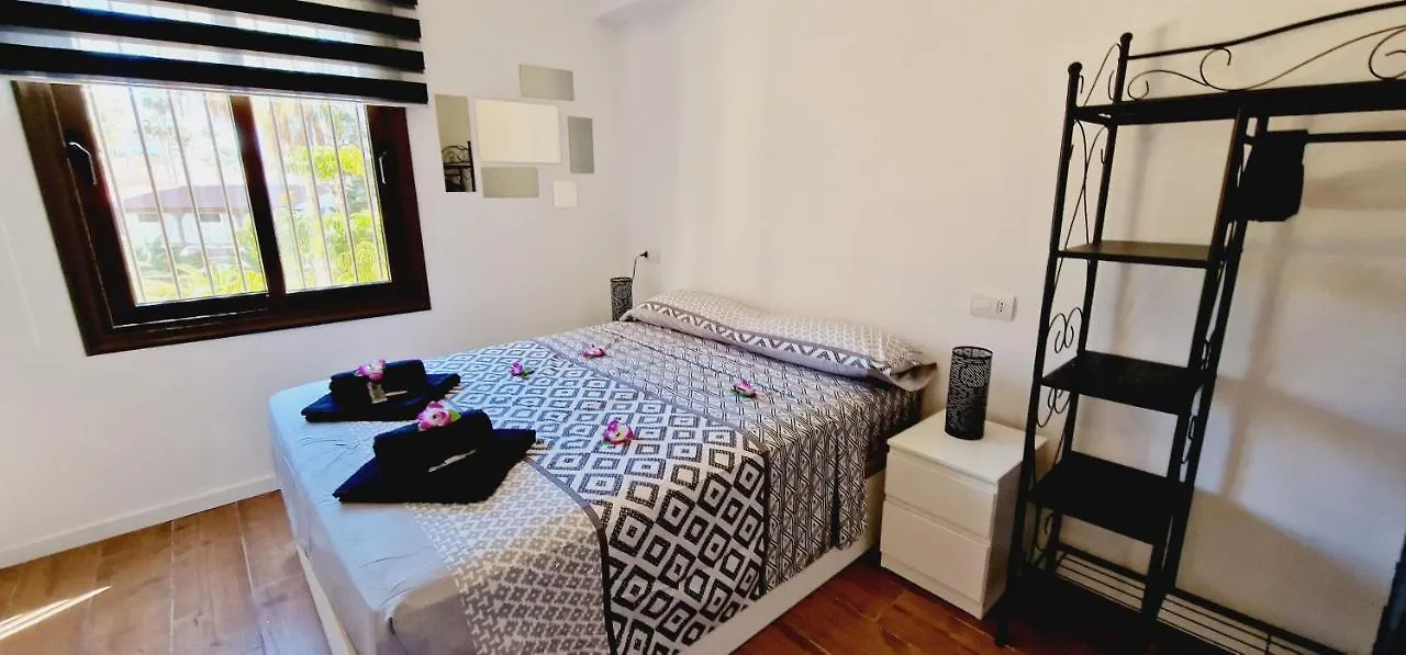 Дом отдыха Fantastic 3 Bedroom Next Playa Las Americas & Wifi Free Плайя-Фаньябе Испания