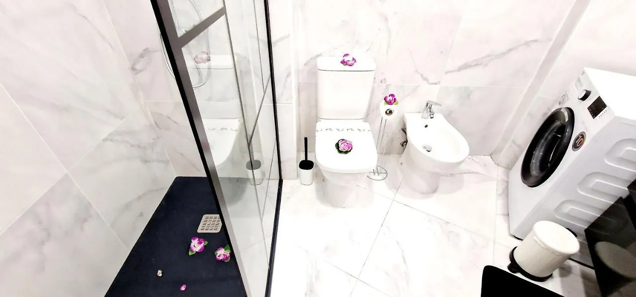 Fantastic 3 Bedroom Next Playa Las Americas & Wifi Free Плайя-Фаньябе Дом отдыха