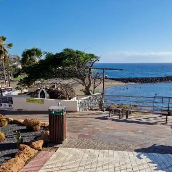 Fantastic 3 Bedroom Next Playa Las Americas & Wifi Free Плайя-Фаньябе 0*,  Испания