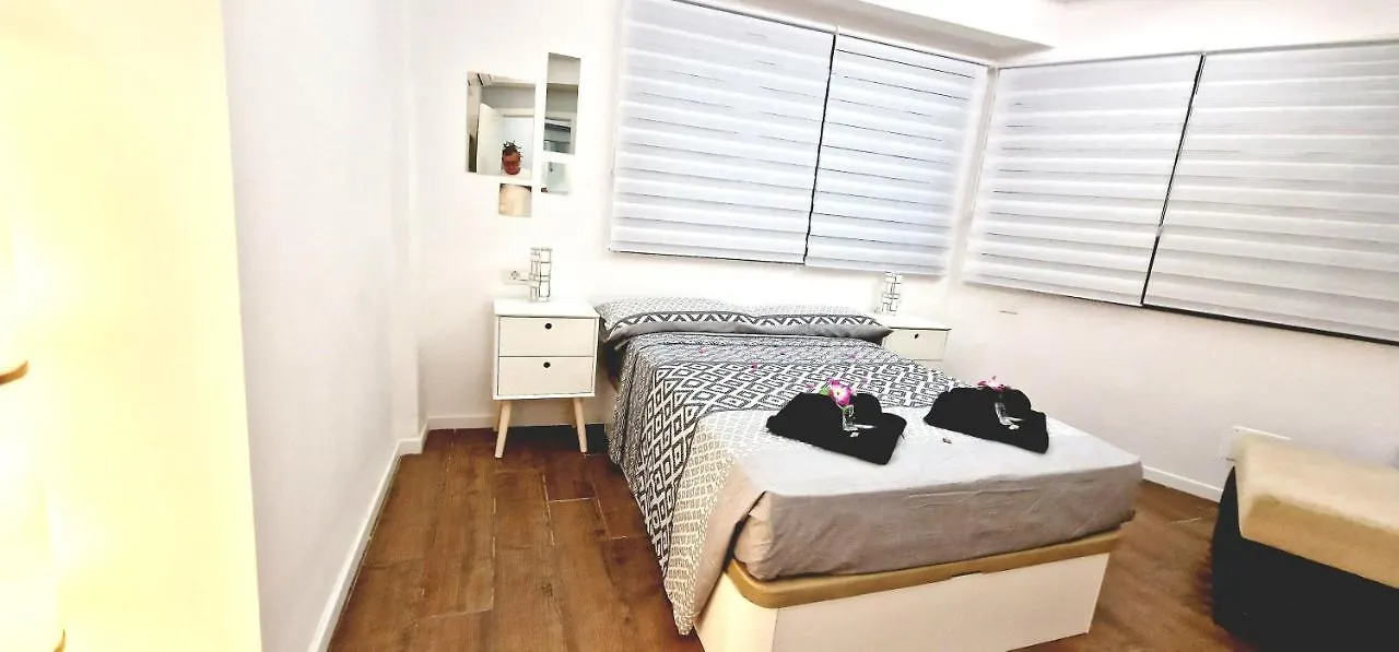 Fantastic 3 Bedroom Next Playa Las Americas & Wifi Free Playa Feñabe